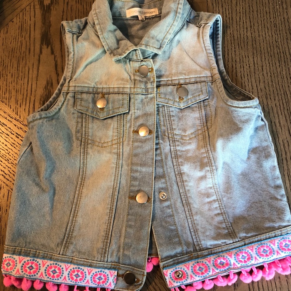 Bundle of 6 items girls (5T) - Picture 2 of 16